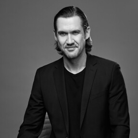 Артем Пуликов